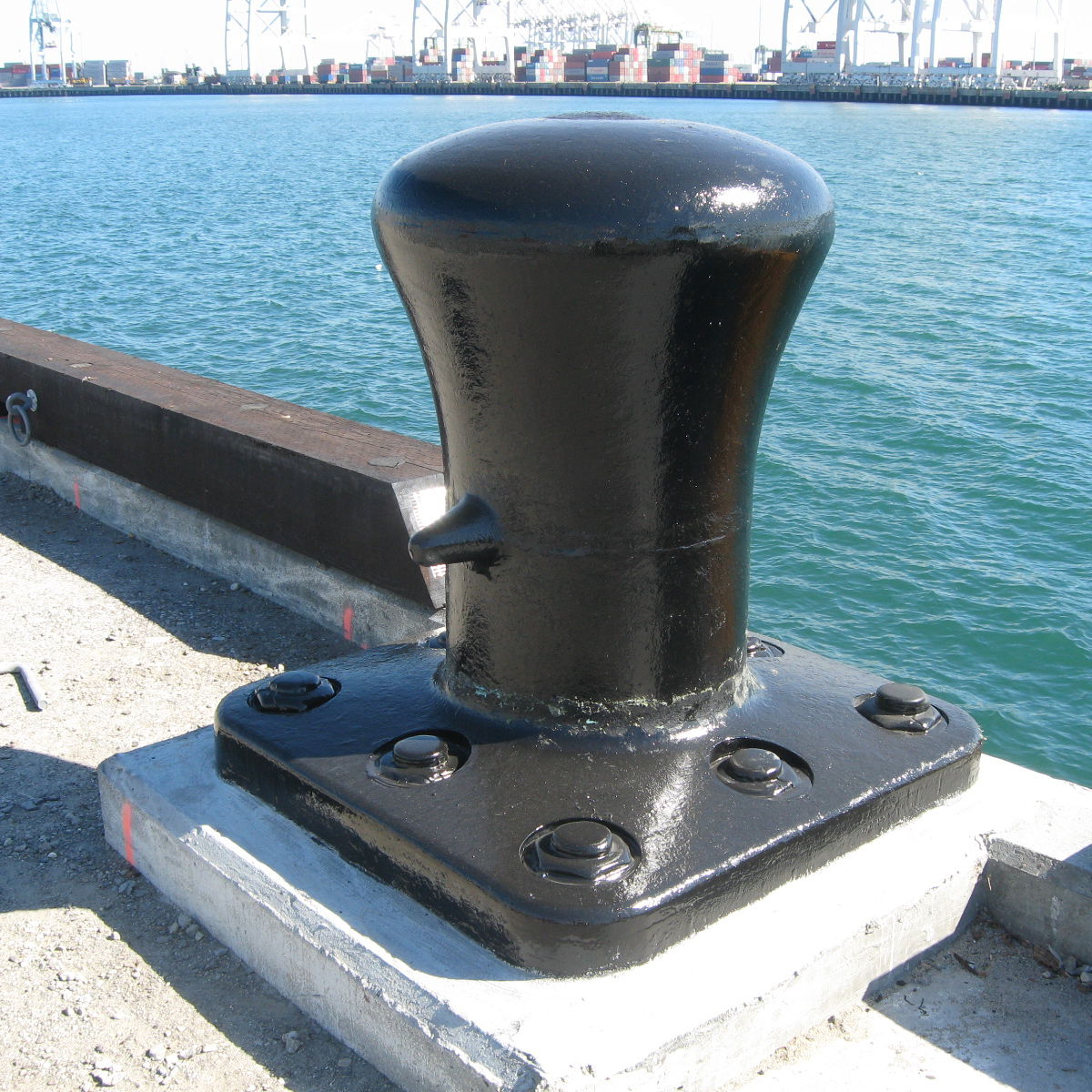 mooring bollards marine